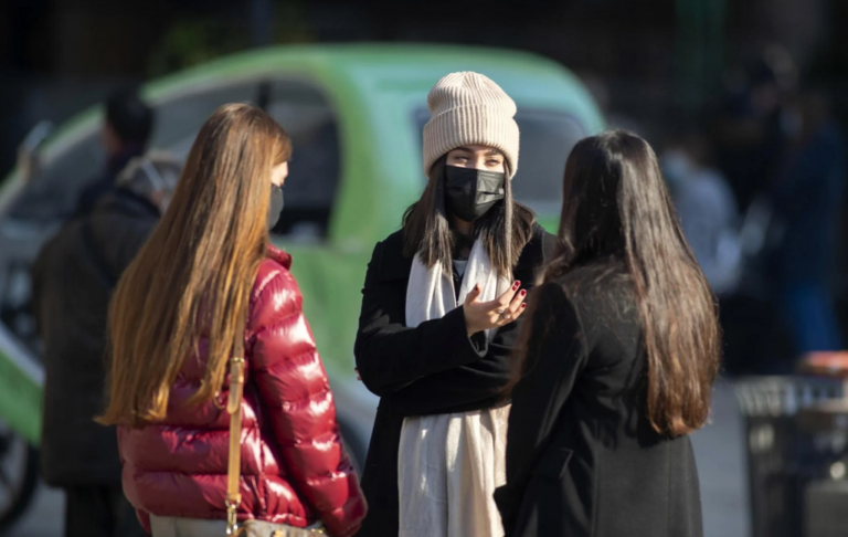 Šta kažu studije: Koliko dugo smo imuni nakon infekcije koronavirusom?