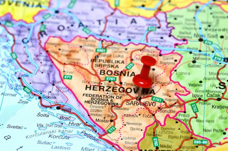 Niko nikome ne oduzima teritoriju! Da je tako, more bi pripadalo Federaciji BiH, a ne BiH