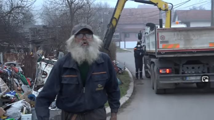 Screenshot 2020 12 19 Vlasnik otpada nasrnuo na izvrsitelje tokom uklanjanja otpada 696x392 1