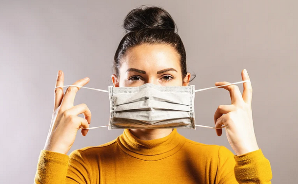 Nošenje maske može iritirati i kožu iza ušiju, njegujte je kremama