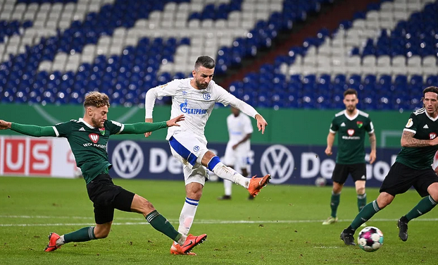 Direktor Schalke o raskidu ugovora s Ibiševićem: Ispad na treningu nema veze