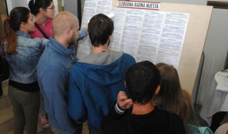 Na konkurse u državnu službu ove godine stiglo 8.005 prijava