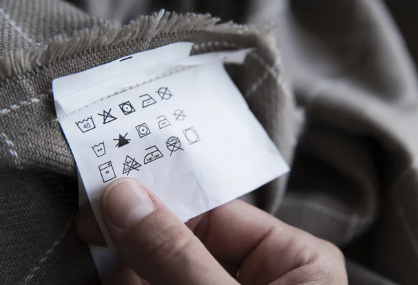 Simboli na etiketama odjeće su važni, a evo šta svaki od njih znači