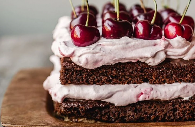 Donosimo vam recept za Schwarzwald kolač koji ćete pripremiti brzo i lako
