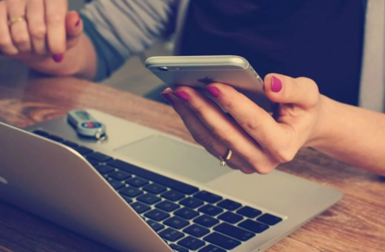 Pet znakova da nešto nije uredu sa baterijom telefona