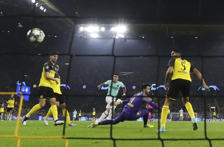 Spektakularne utakmice u Dortmundu i Londonu: Inter prokockao 2:0, a Ajax 4:1