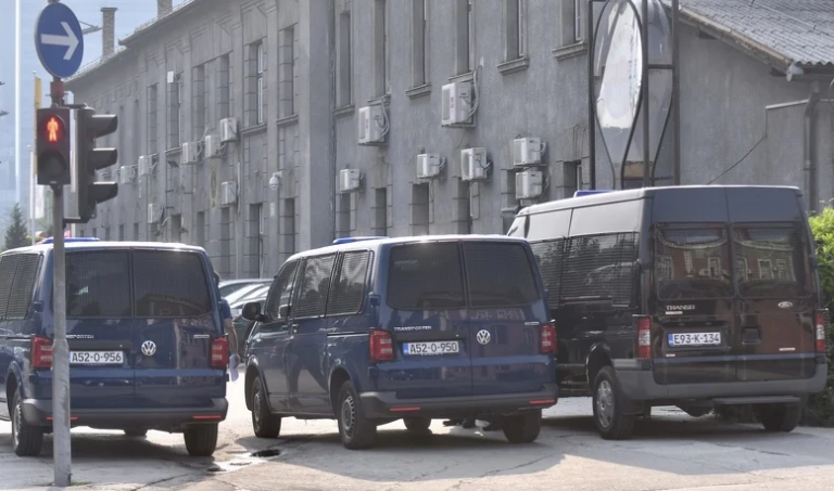 Najveći obračun u policijskim redovima: Uhapšeno 17 policajaca zbog više od 100 krivičnih djela