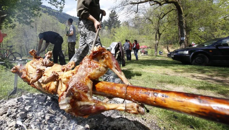 Krizni štab FBiH o 1. maju: Pažljivo ćemo pratiti ponašanje građana