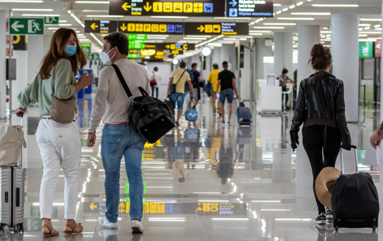 Putovanje avionom u vrijeme koronavirusa, šta se promijenilo i koje su procedure?