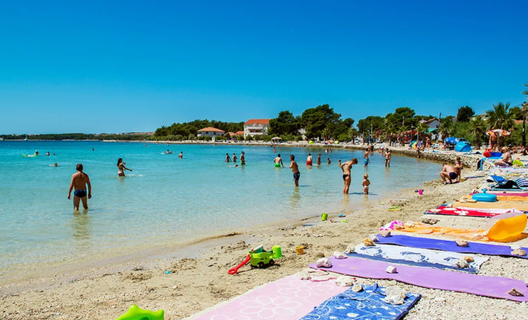Na ovom otoku na Jadranu turista je skoro isto kao i prošlog ljeta