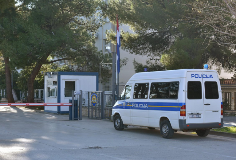 Britanac podigao Zadar na noge: Pobjegao iz karantina kako bi otišao do apoteke, u hotelu traži voće i mekanu posteljinu