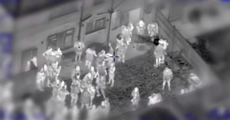 Policija u Manchesteru termo kamerama locirala korona zabavu na kojoj je bilo 200 ljudi