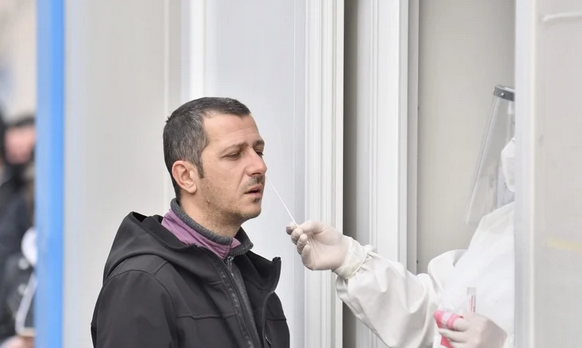 RS neće testirati sve osobe koje imaju simptome korone, ali smatrat će se pozitivnim