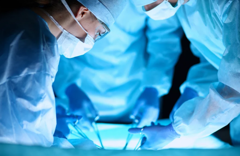 Ljubav jača od bolesti: Blizanac smršavio 30 kilograma da bi bratu donirao bubreg