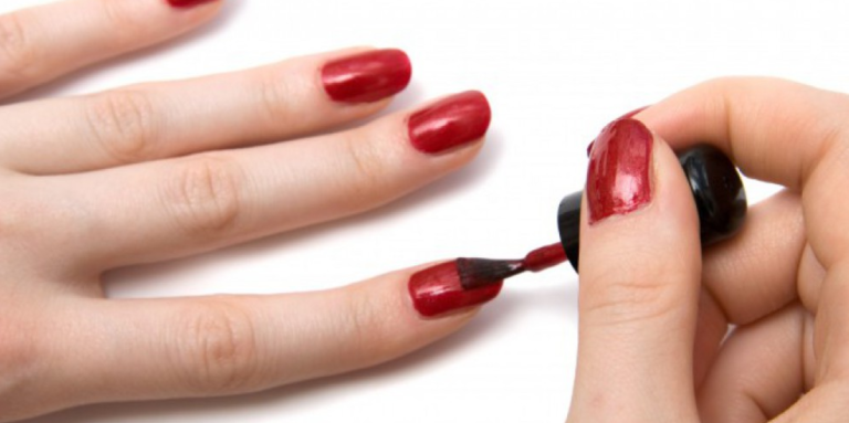 Evo kako da vam lak za nokte traje čak sedam dana