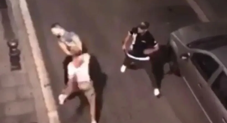 Turist iz Italije odbio platiti račun, pa izmlatio policajce u civilu