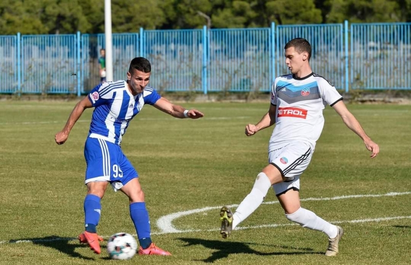 a7dbdc6fd749e2389e2047b5d0f3bc3d