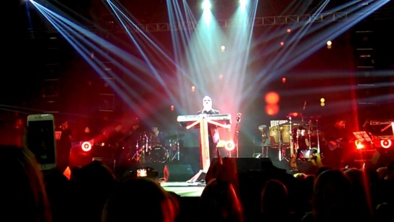 Muzičari i pjevači u Hrvatskoj dobili po 400 , u Srbiji po 200, a u BiH po 50 eura