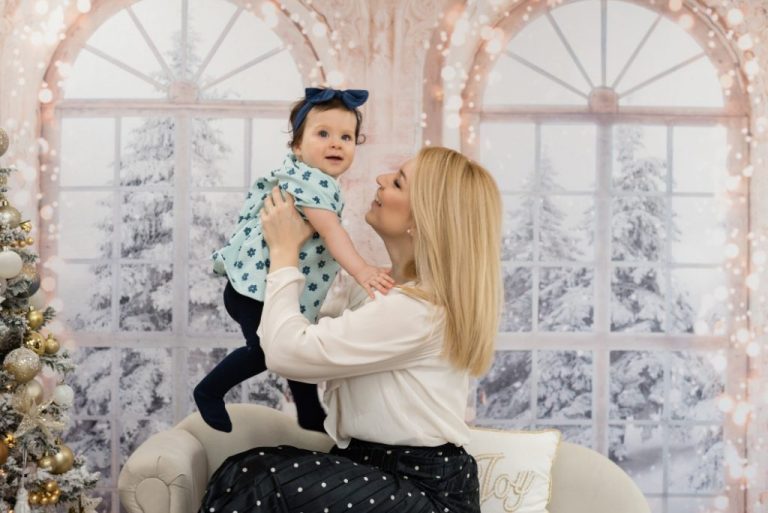 Poznato TV lice Ajla Šabanović prvi put predstavlja kćerkicu: Moja Una i ja smo pobijedile