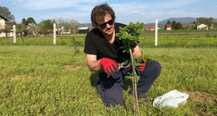 Alen Islamović otkrio čime se danas bavi: “Mjesečno ima posla 6 do 10 dana”