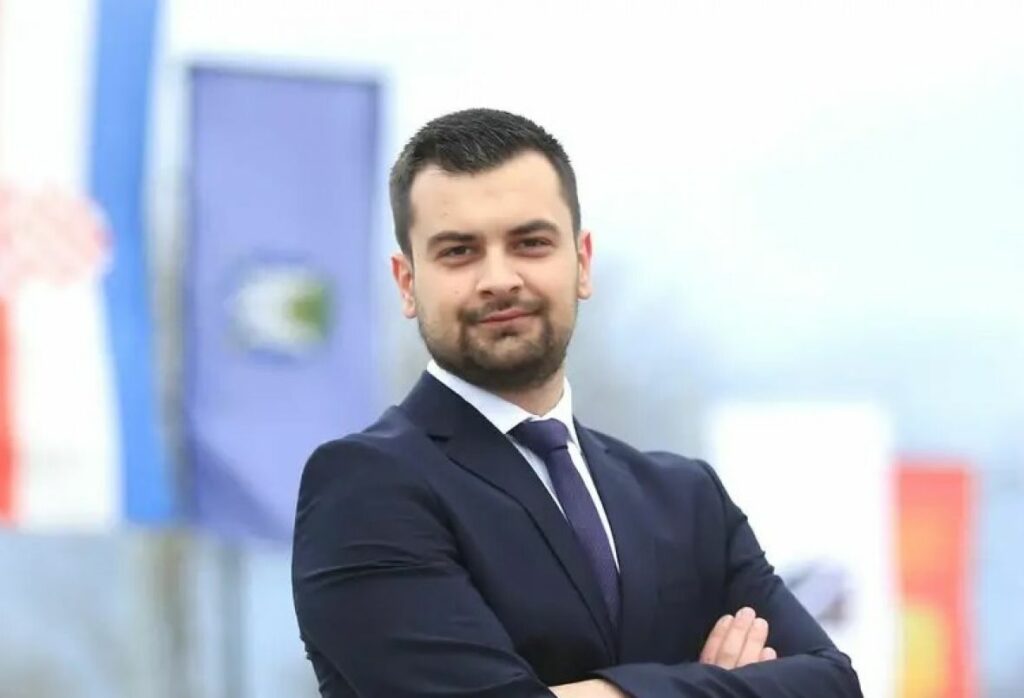 armin hodzic oktobar2020 PA44 jpeg