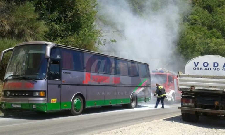 Kod Herceg-Novog se zapalio autobus pun putnika iz BiH