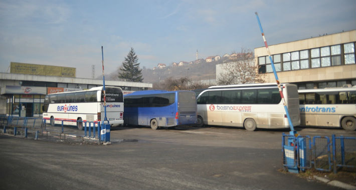 Iz Sarajeva otišli prvi putnici autobusom za Zenicu, za Bihać najveće interesovanje