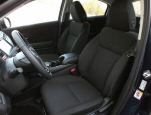 automobil kabina 696x531 1