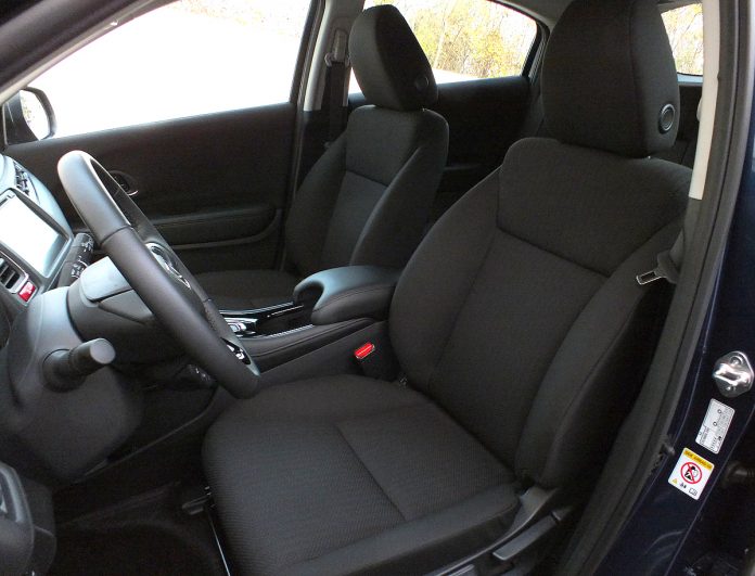 automobil kabina 696x531 1