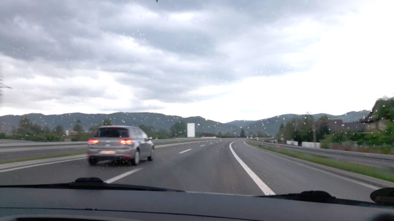 Sarajevska i zenička policija se zajedno bore sa trkačima na autoputu