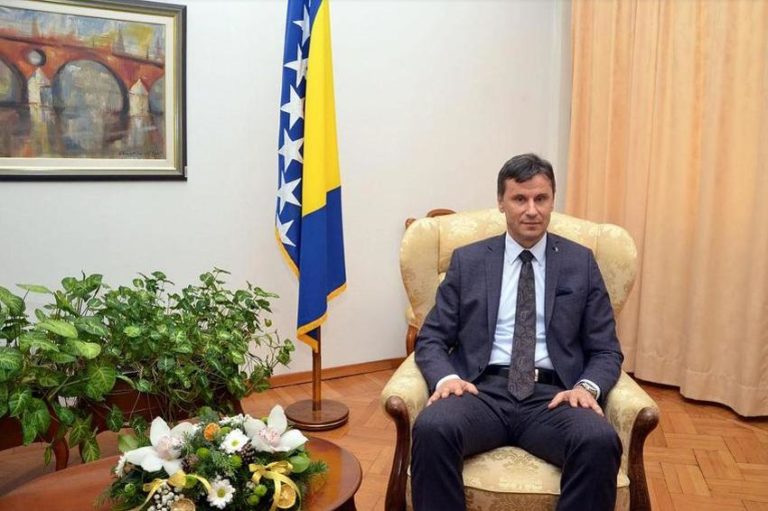 Novalić čestitao Novu godinu: 2018. će donijeti veliki investicijski zamah