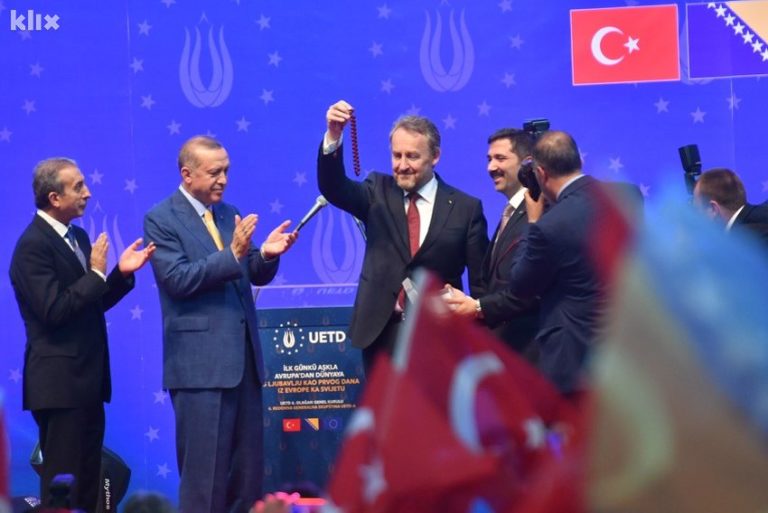 Svjetski mediji o posjeti Erdogana: Kontroverzni skup Bakirovog “brata” u Sarajevu