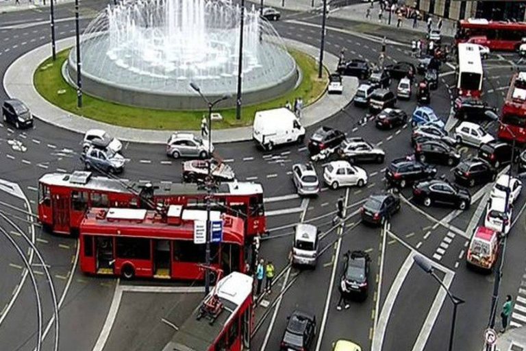 Vozači u Srbiji i danas blokirali saobraćaj, protestuju zbog visokih cijena goriva