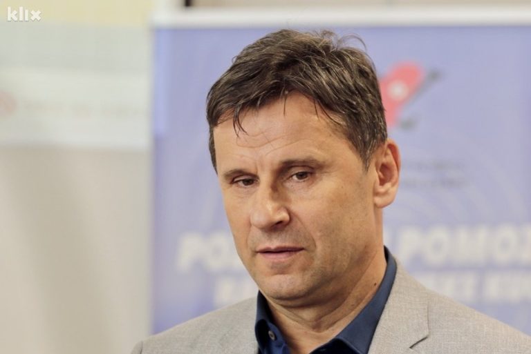 Friziranje statistike: Kada treba uvećati broj zaposlenih Vladi FBiH su relevantni podaci Porezne uprave