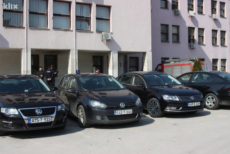 Vlada FBiH izdvojila milion KM za 20 novih automobila