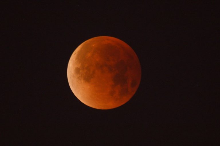 Krvavi Mjesec će krajem jula uzrokovati najdužu pomrčinu u 21. stoljeću