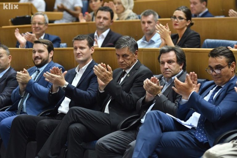 Kandidati Nezavisnog bloka se odriču 20 posto od primanja u korist stranačkog Fonda