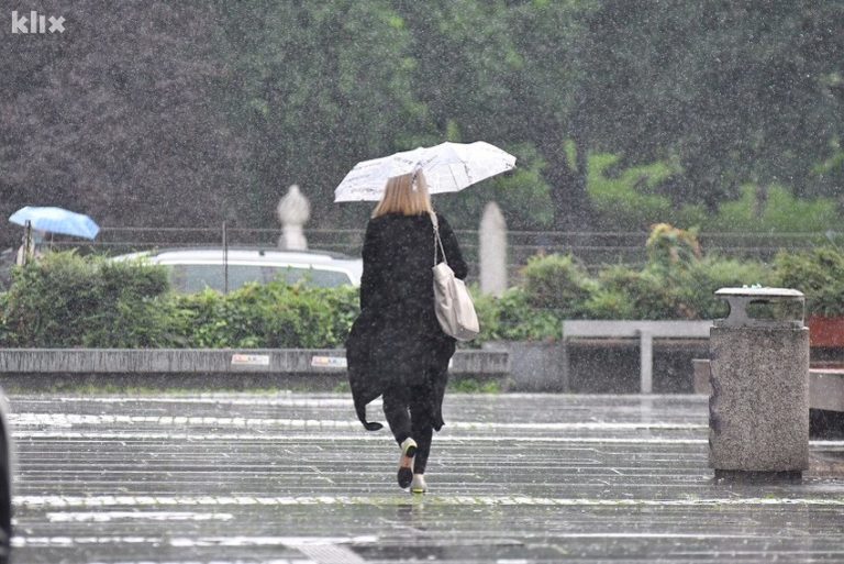 Nakon sunčanih dana u BiH ponovo kiša, temperature do 34 stepena