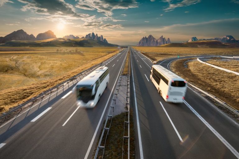 Brojni jeftini načini za putovanje kroz Evropu, autobus, voz ili avion