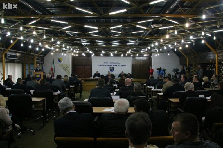 SDA i HDZ sutra počinju pregovore o formiranju koalicije i većine u ZDK