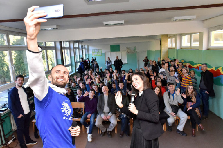 Amel Tuka mališanima otkrio zanimljive stvari iz privatnog i poslovnog života