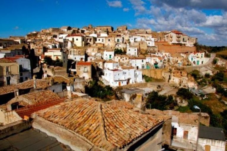 Iskusite italijanski način života: Airbnb plaća da živite u prekrasnom selu na jugu zemlje