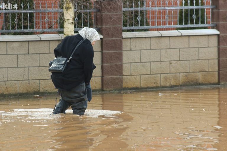 Izdato upozorenje zbog opasnosti od izlijevanja rijeka u BiH