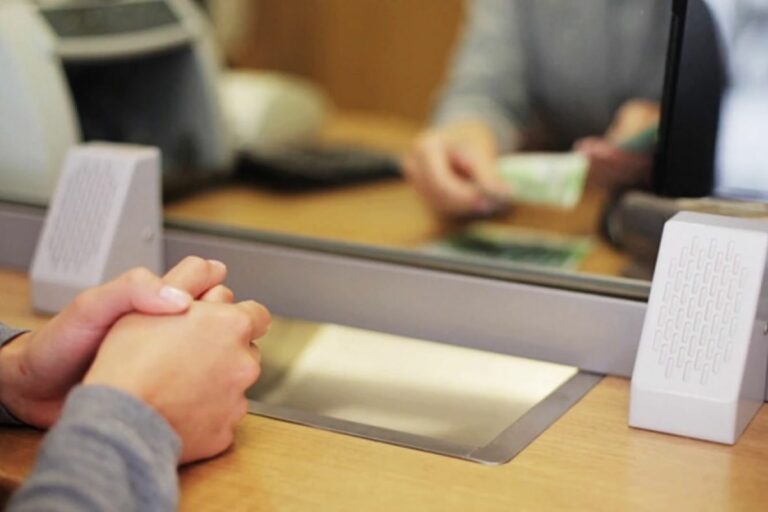 Banke i notari u RS-u mogli bi biti drakonski kažnjeni zbog Dodikove zabrane rada SIPA-i