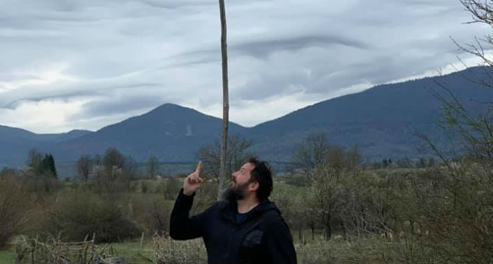 Vjerujete li da je za sve kriva 5G mreža? Pogledajte Bursaćevu sliku