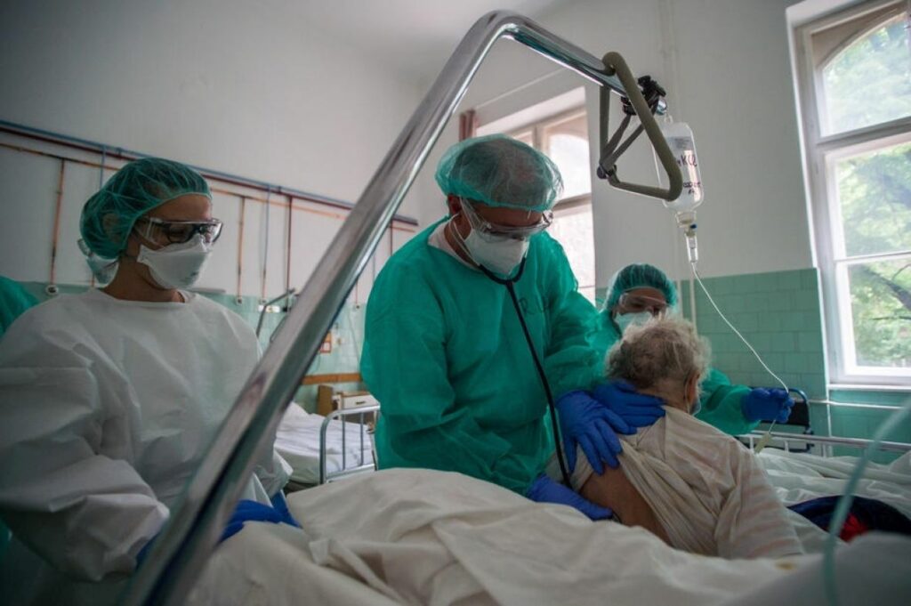 covid bolnica koronavirus doktor epa 1