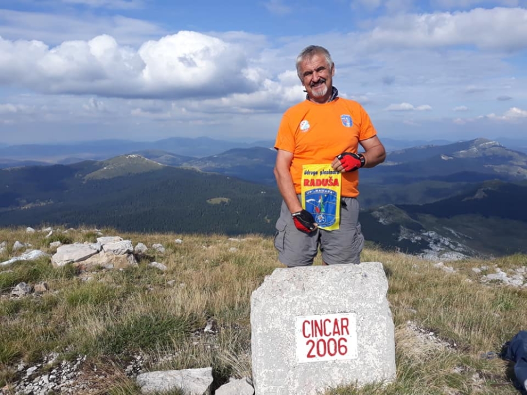 d07b5996189fb4061f7ca9371aeb1bdf