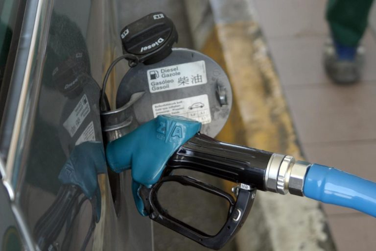 Lanci benzinskih pumpi ostvaruju “šokantan profit”
