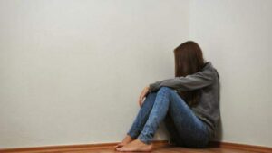 djevojka 1 696x392 1