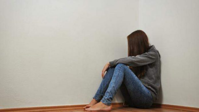 djevojka 1 696x392 1